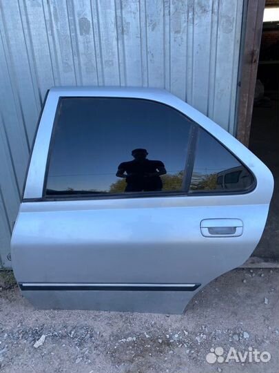Дверь боковая задняя левая Peugeot 406 седан
