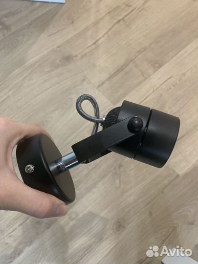 Поворотный спот