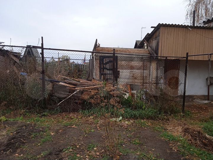 Дом 35 м² на участке 9,5 сот.