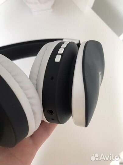 Беспроводные наушники