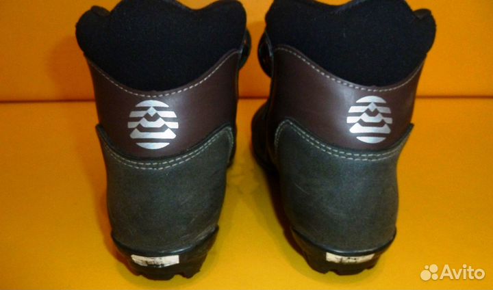 Лыжные ботинки alpina