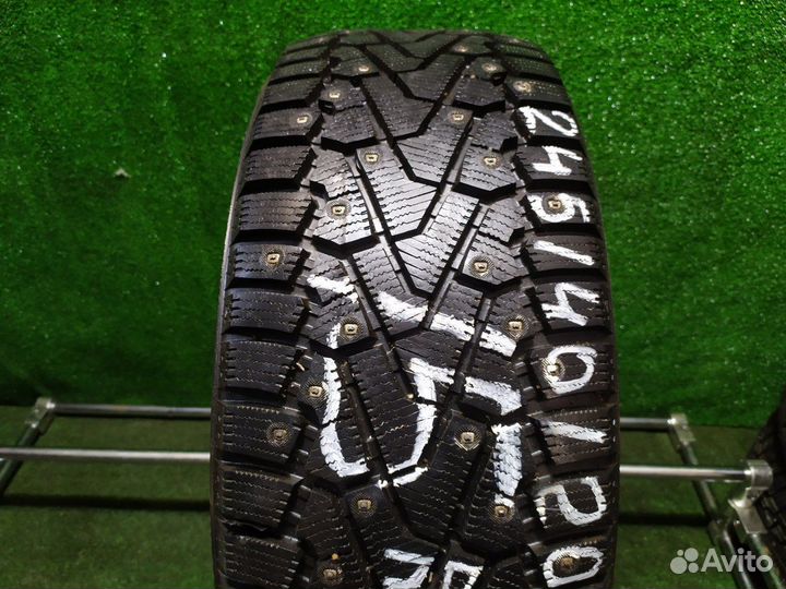 Pirelli Ice Zero 245/40 R20 99T