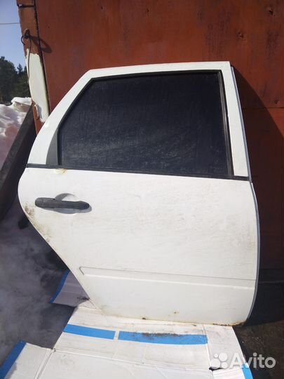 Продам двери калина 2 хэтчбек