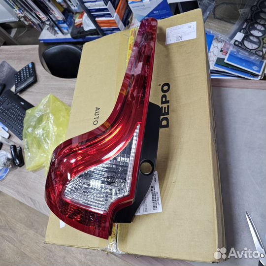Фонарь задний левый volvo xc60