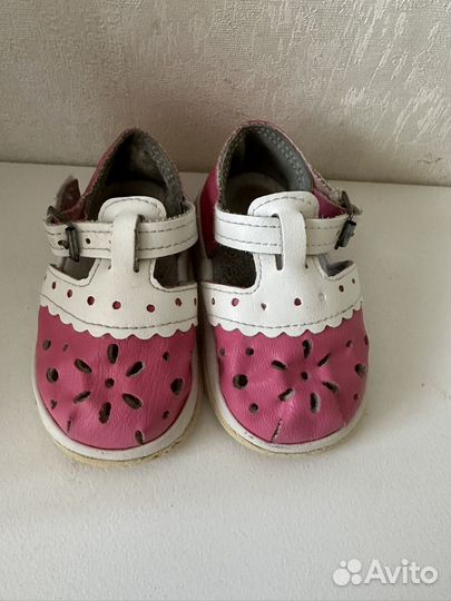 Сандалии для девочки