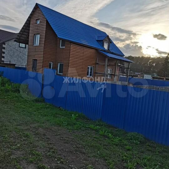 Дом 137,2 м² на участке 10 сот.