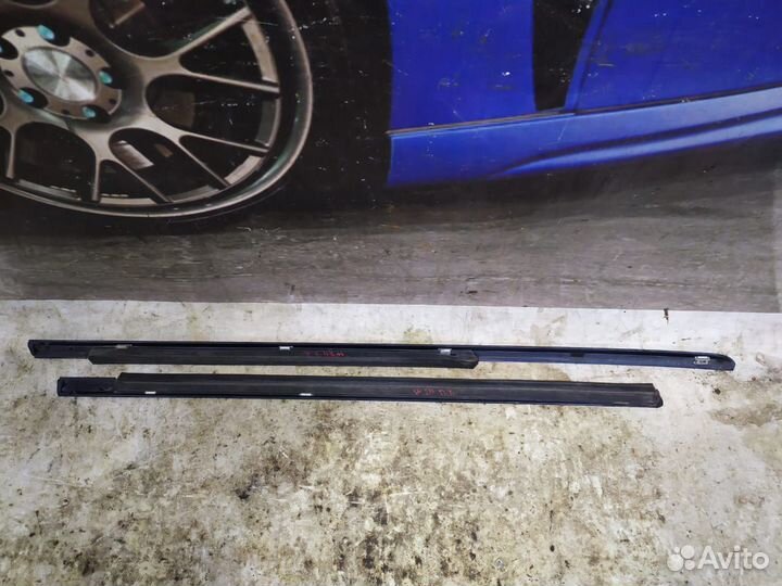 Молдинги левых дверей Mercedes W211