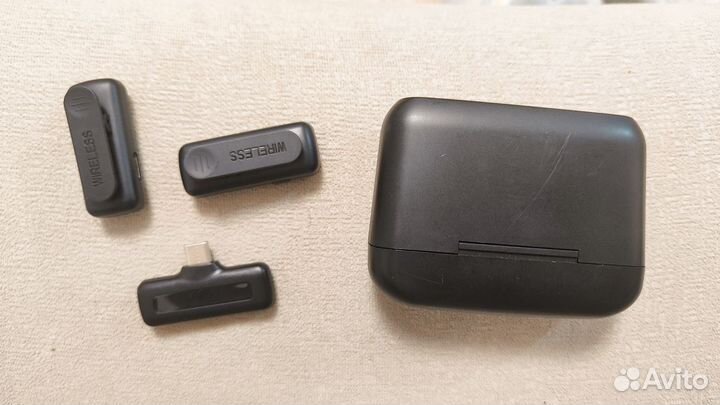 Микрофон петличный беспроводной, с шумоподавлением