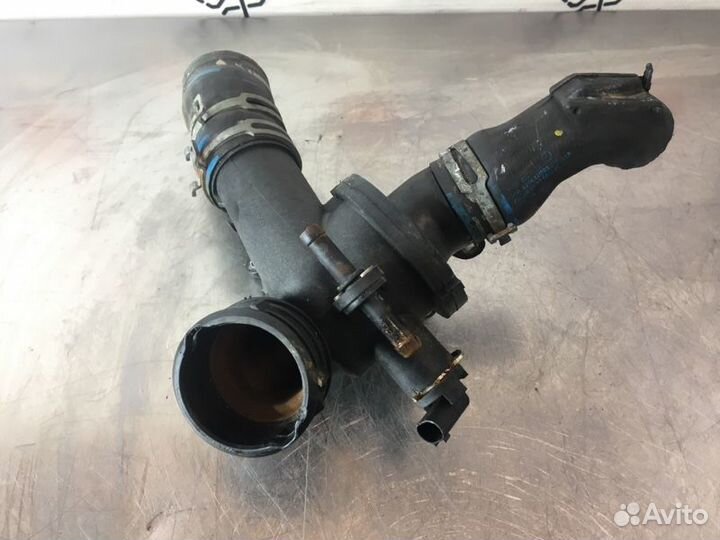 Термостат Mercedes C-Class W204 OM651 2.2 CDI 2009