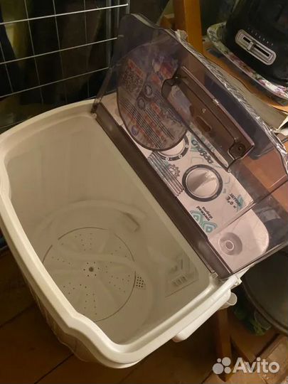 Узкая стиральная машина,мини новая, с загрузк 3 кг