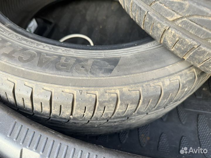 Yokohama 104ZR 215/55 R17 94V