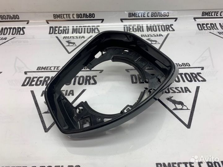 Рамка правого зеркала LR Discovery Sport L550 15