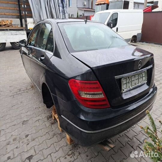 В разборе Mercedes-Benz C-Класс