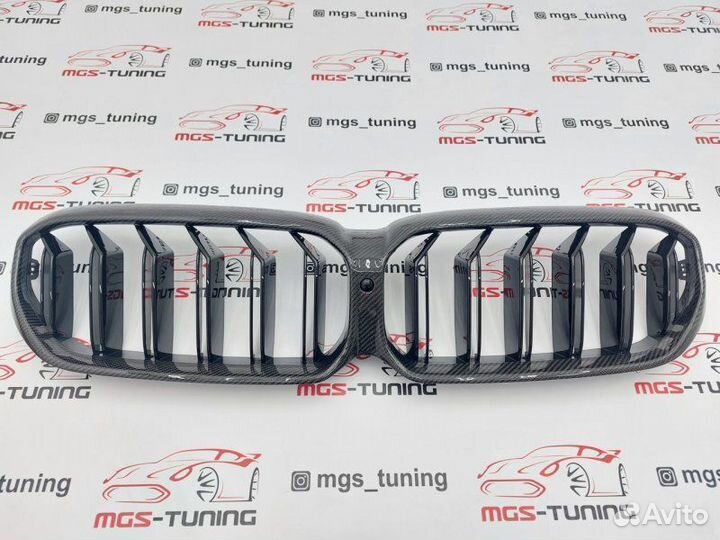 Решетка в стиле M5 карбон для BMW 5er G30 рест 20+