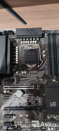 Gigabyte Z490 UD