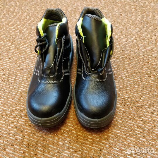 Ботинки кожаные neon c композитным подноском