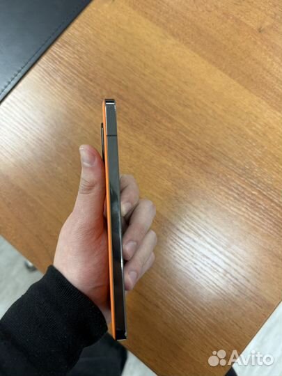 Xiaomi 13, 12/256 ГБ