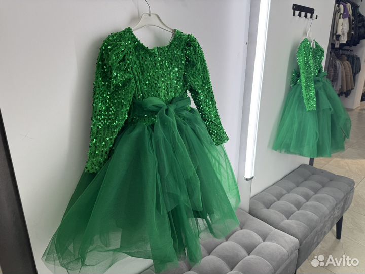 Нарядное платье на новый год для девочки 122 новое