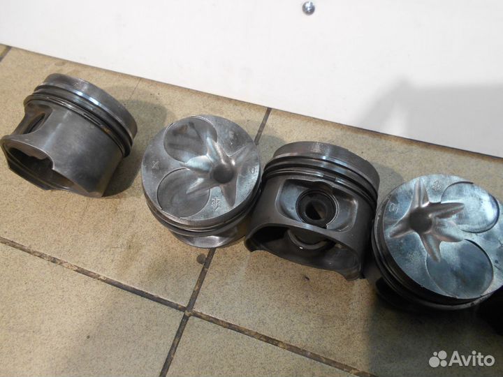 Поршень Mercedes om603 W124