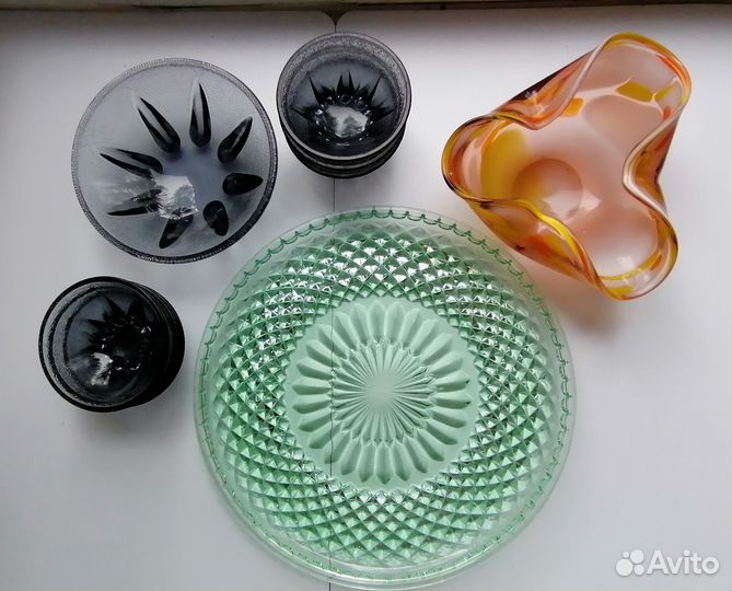 Поднос вазочка розетка цветное стекло СССР