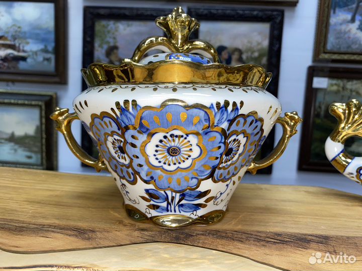 Гжель с позолотой чайник сахарница рыба