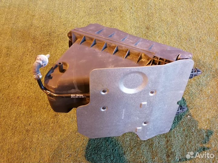 Корпус воздушного фильтра AMB 06B133837AJ Audi A4