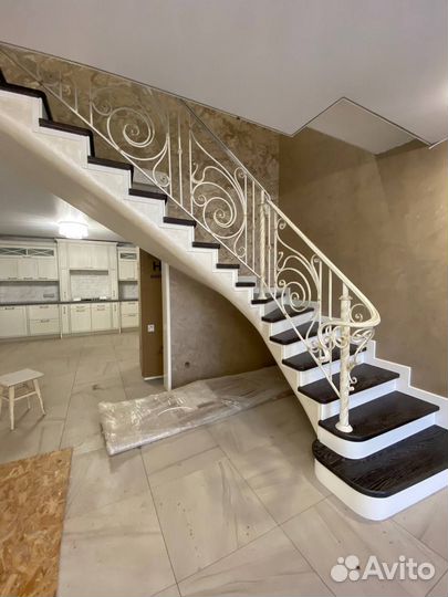 Кованые перила для лестниц