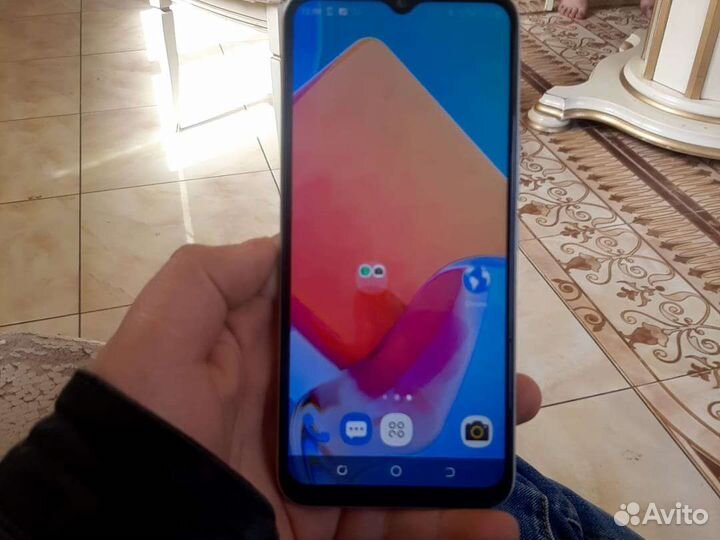 Мобильные телефоны