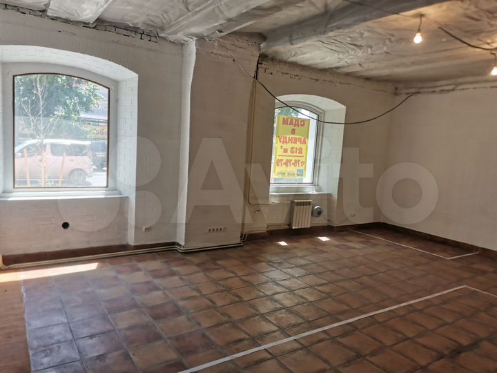 Сдам в аренду помещение в центре города S- 213 м²