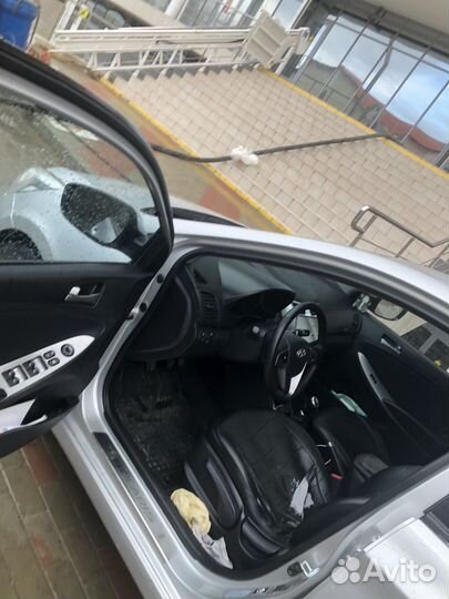 Hyundai Solaris 1.6 МТ, 2015, 173 000 км