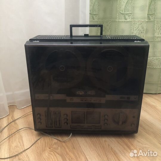 Катушечный магнитофон