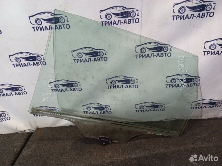 Стекло двери заднее правое Kia Ceed 1 G4FC