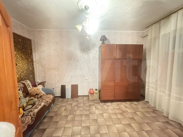 3-к. квартира, 63 м², 1/1 эт.