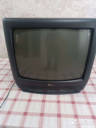 Продаю Телевизор LG
