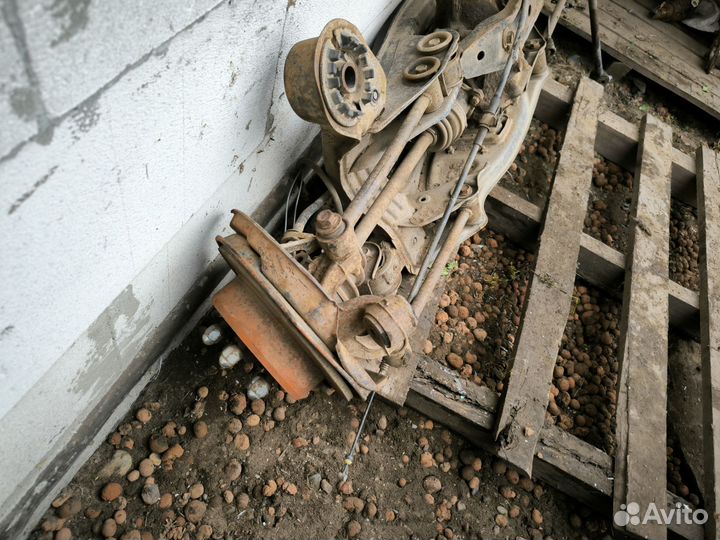 Запчасти на Toyota caldina