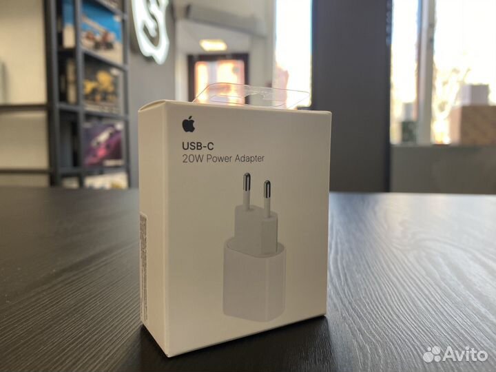 Блок зарядки iPhone 20w USB-C Оригинальный