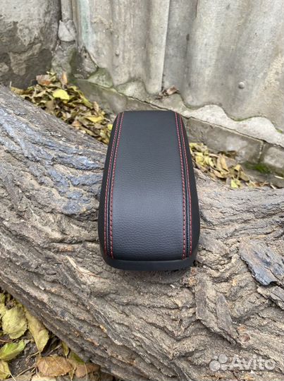 Обшивка подлокотника Приора 2