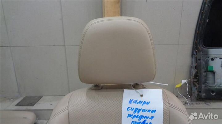 Сиденье переднее правое Toyota Camry