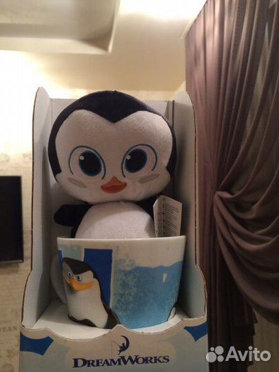 Новые игрушки. В чашках