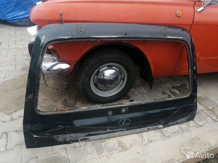 Крышка багажника на Тойота Ланд Крузер 80