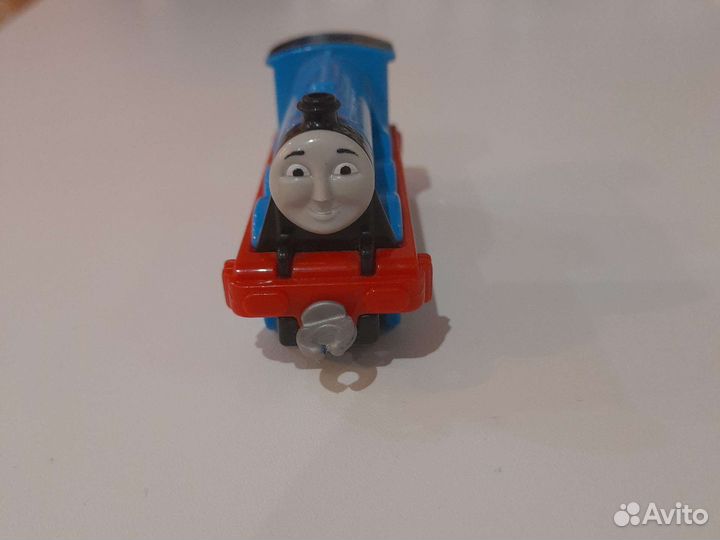 Игрушка Паровозик Томас в хорошем состояни