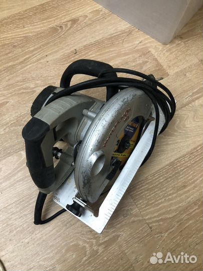 Циркулярная пила интерскол