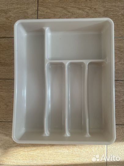 Лоток для столовых приборов