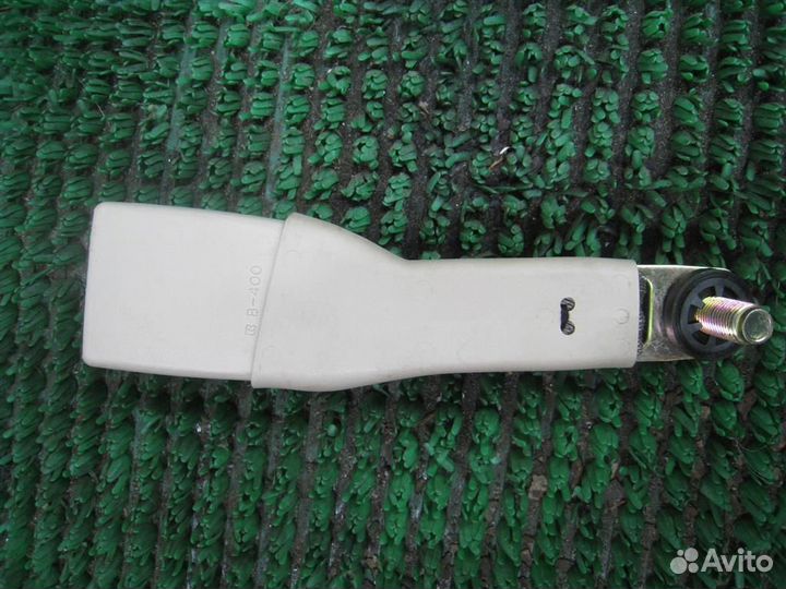 Замок ремня безопасности задний правый Lexus RX30