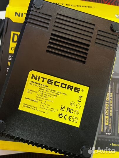 Зарядное устройство Nitecore D4