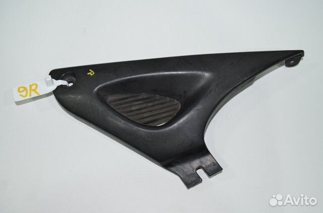 Пластик боковой правый Suzuki SV400S