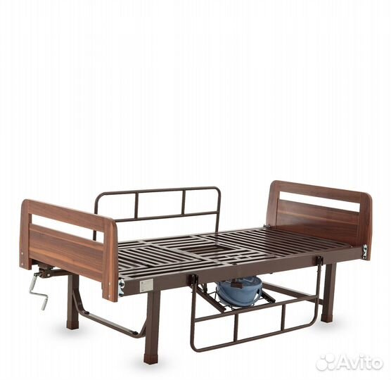 Медицинская кровать с матрасом