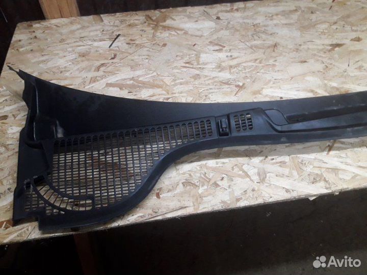 Жабо Skoda Octavia A5 BUD 2011