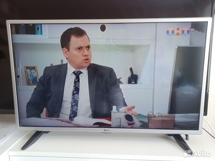 Телевизор LG SMART tv 32