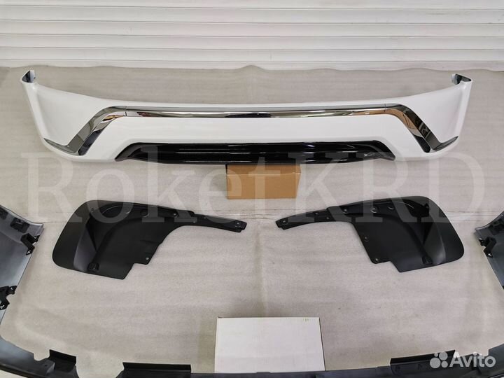 Обвес Toyota Land Cruiser 200 Executive L6450